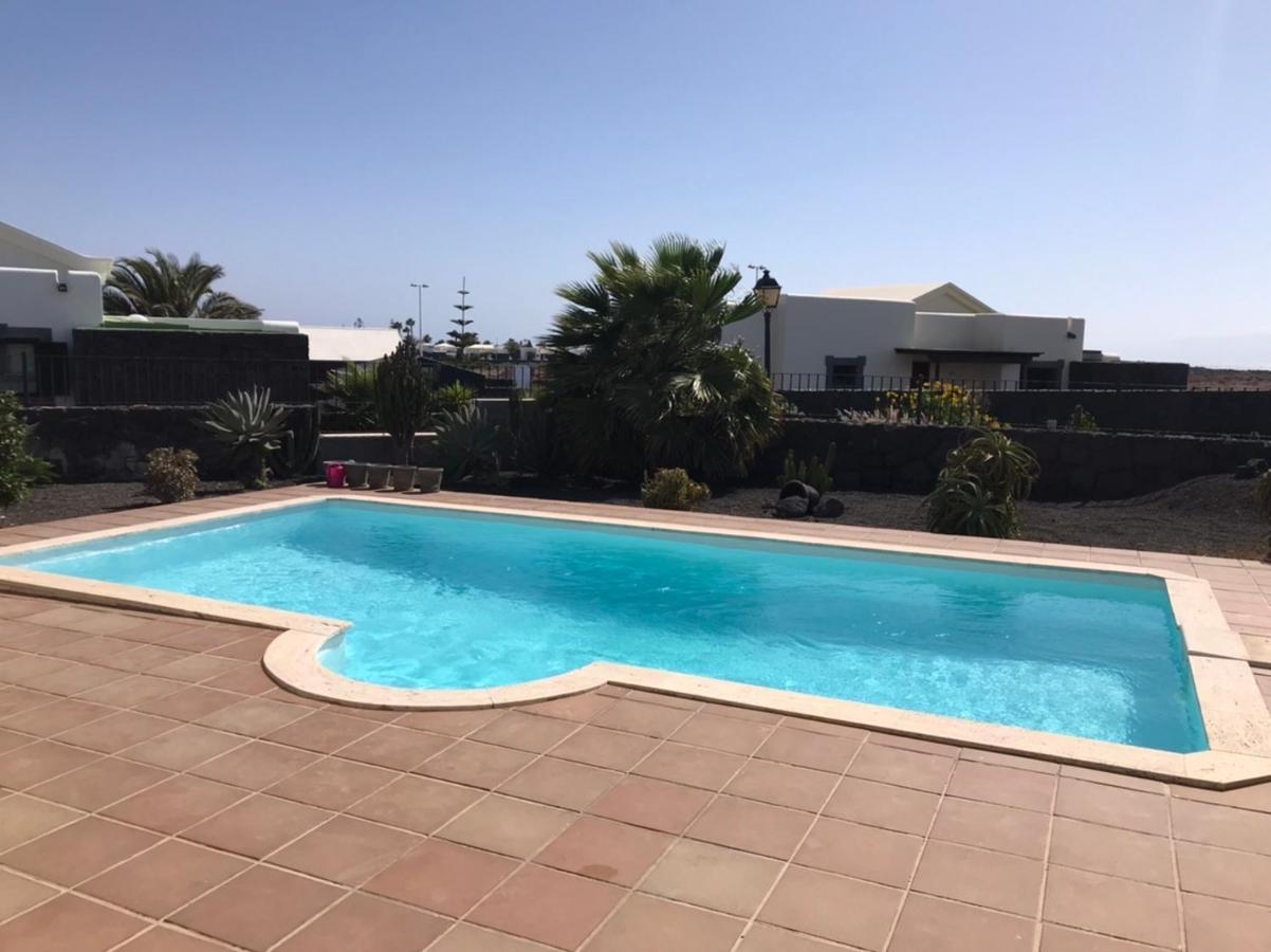 Villa Tania - Villa Independiente Con Piscina Privada Playa Blanca  Eksteriør billede