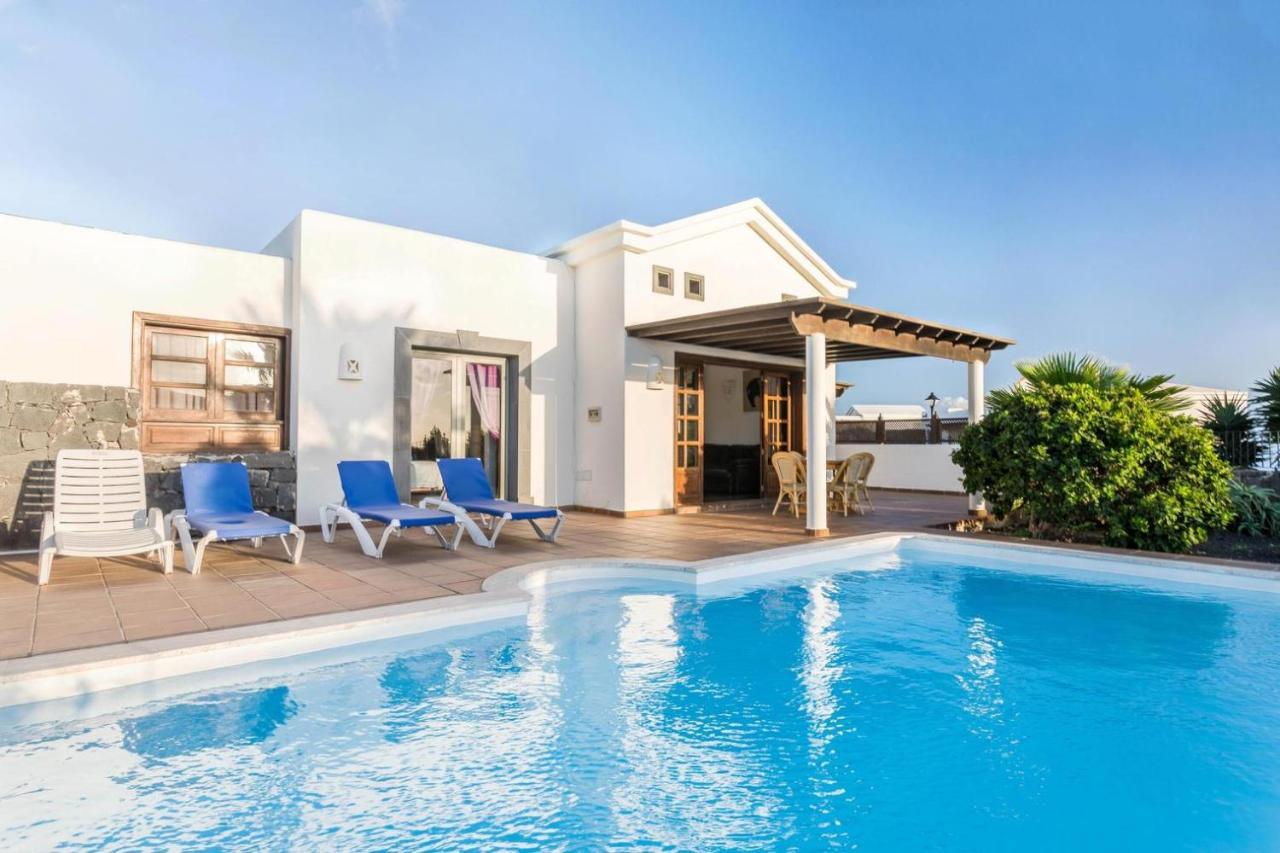 Villa Tania - Villa Independiente Con Piscina Privada Playa Blanca  Eksteriør billede