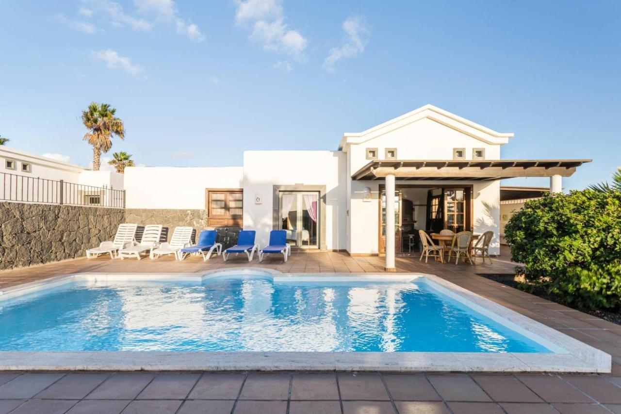 Villa Tania - Villa Independiente Con Piscina Privada Playa Blanca  Eksteriør billede